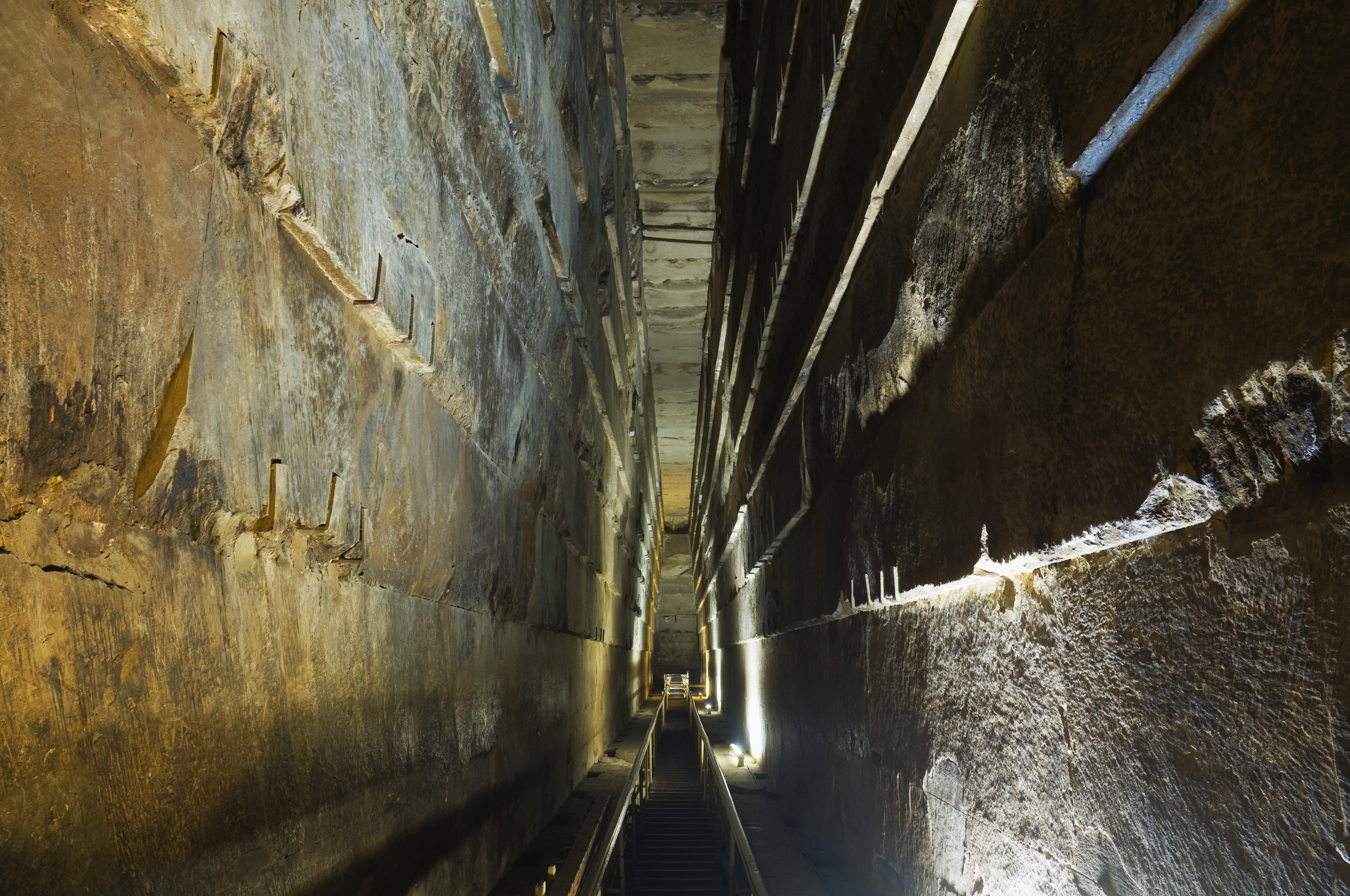 02/02/2008, Giza, Egypt --- The Grand Gallery inside the Great Pyramid of Khufu (Cheops), Giza, UNESCO World Heritage Site, Egypt, North Africa, Africa --- Image by © Jochen Schlenker/Robert Harding World Imagery/Corbis
